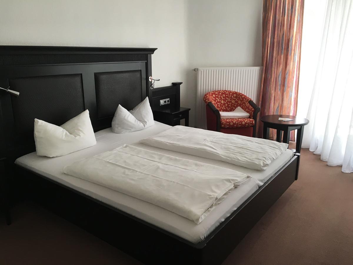 Hotel-Restaurant Hochwiesmuhle Bexbach Extérieur photo