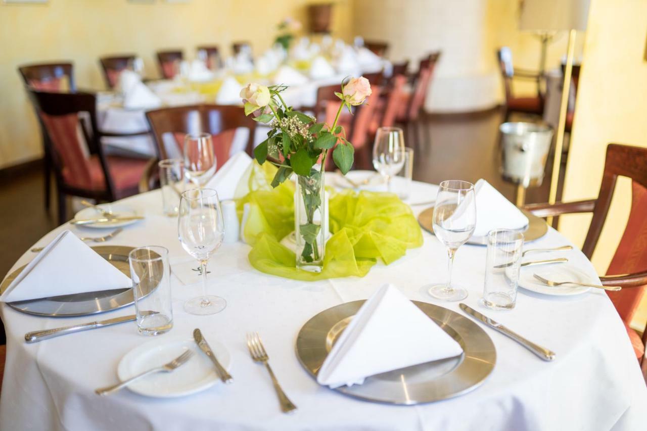 Hotel-Restaurant Hochwiesmuhle Bexbach Extérieur photo