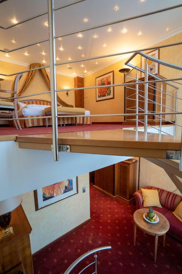 Hotel-Restaurant Hochwiesmuhle Bexbach Extérieur photo