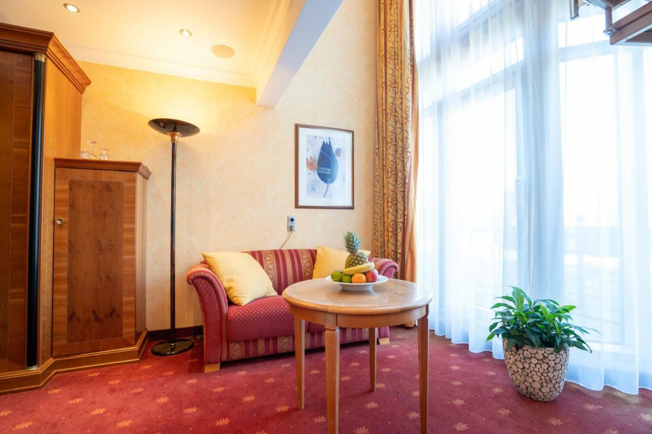 Hotel-Restaurant Hochwiesmuhle Bexbach Extérieur photo